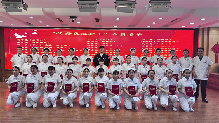 夜班护士.jpg